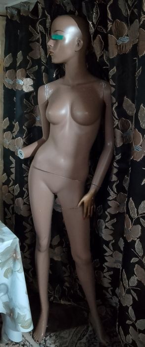 Продам манекен женский