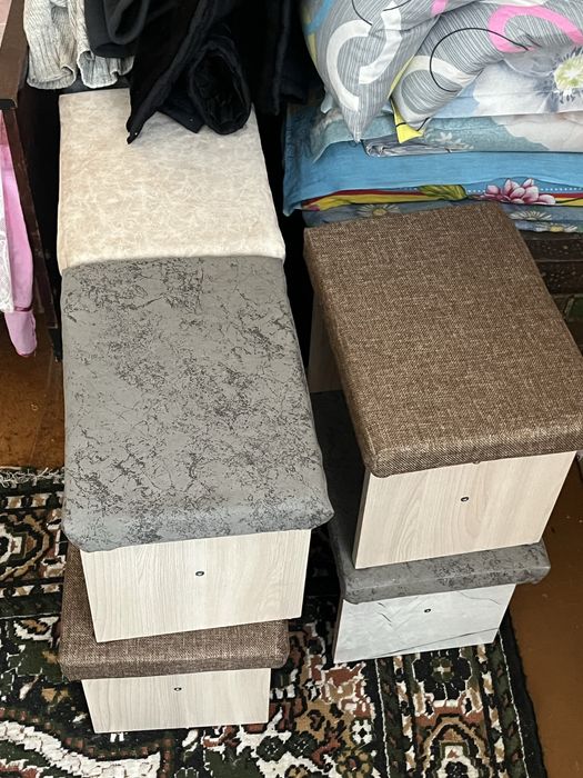 Продам стулья новые