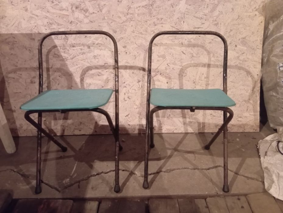 Продам стульчик две