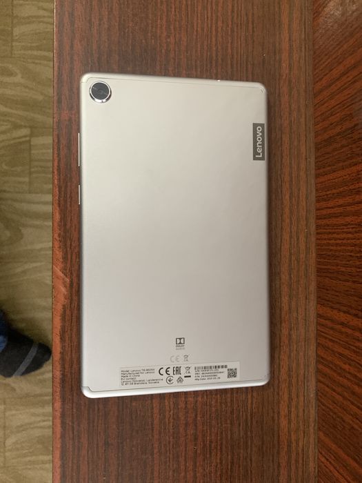 Продавам Lenovo Tab M8