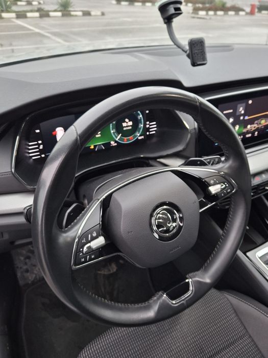 SKODA Octavia 2022 — imagine 3
