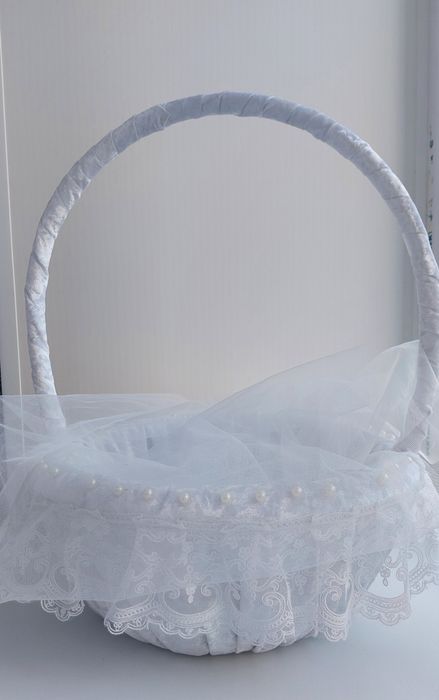 Продам корзину для тоя