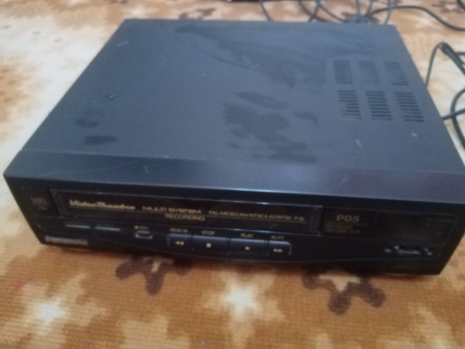 Продам , видеомагнитафон Daewoo, тв тюнер , монитор LG17 итак далее