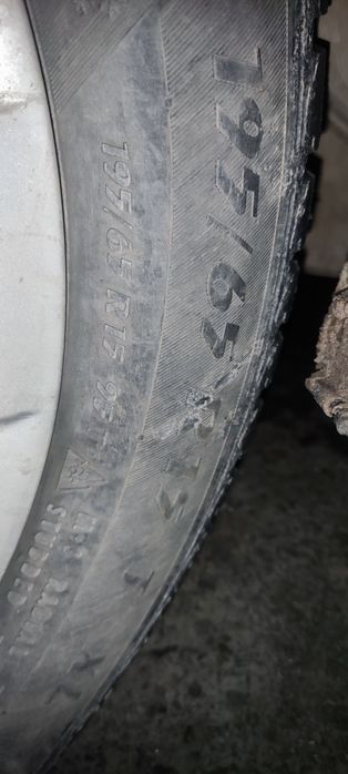 Продам Зимние шины