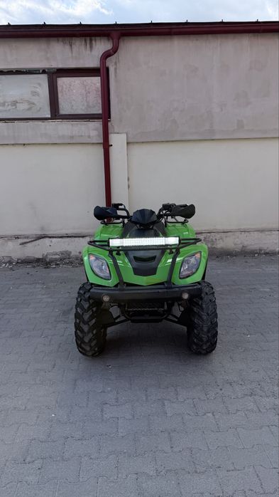 Vând ATV Linhai 300