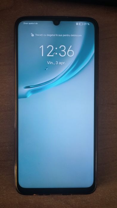 Vând telefon Honor X7