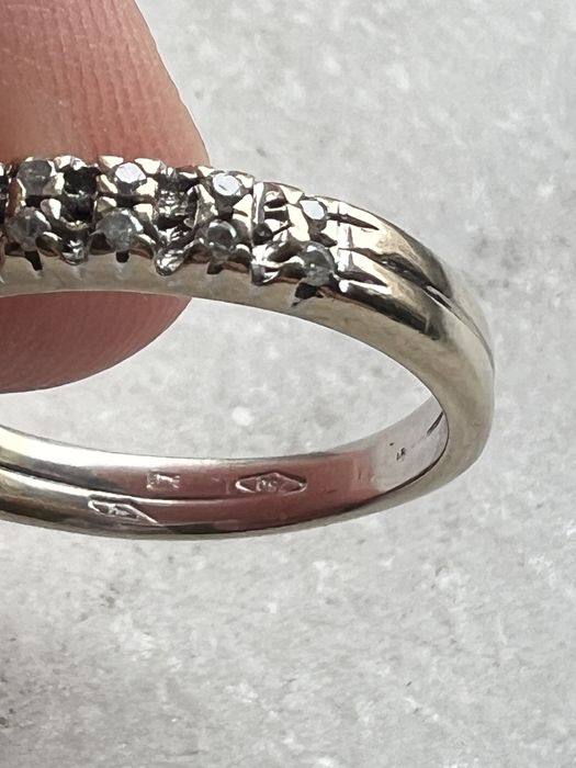 Vand inel din aur 18k cu diamante