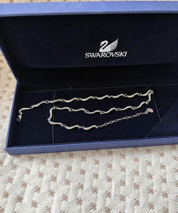 Сребърен комплект колие и обеци Swarovski със сертификат