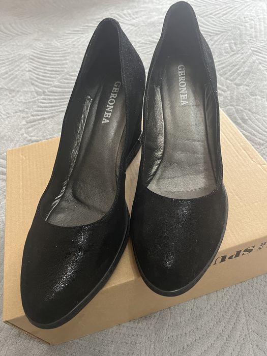 продам туфли красивые