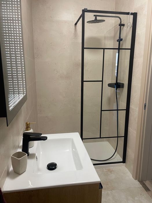 Dau in chirie apartament cu 2 camere