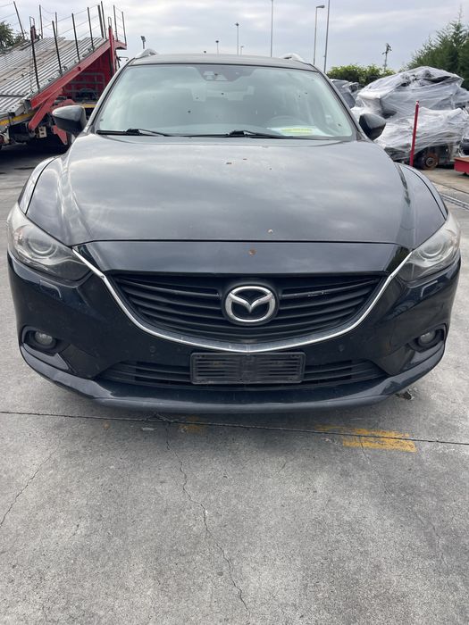 Dezmembrez Mazda 6 motor2.2 SH