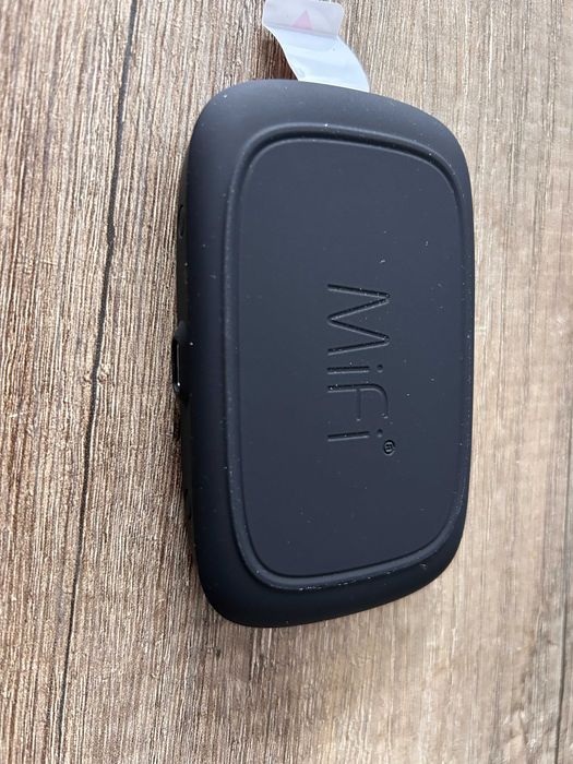 Router portabil MiFi7000 Wi-Fi Novatel - Designed in US