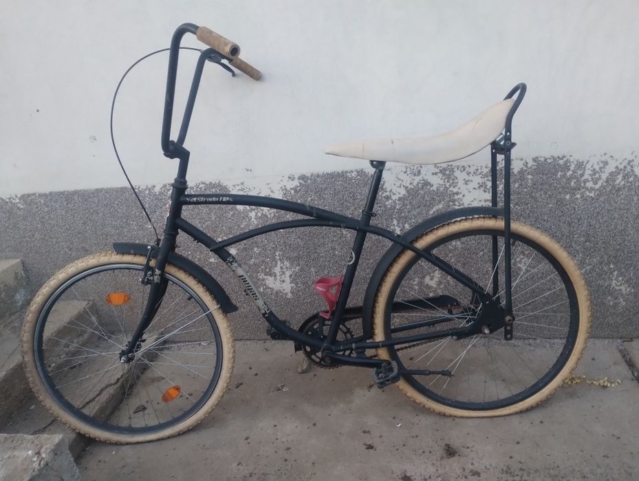 Trei biciclete retro rezistente de adult