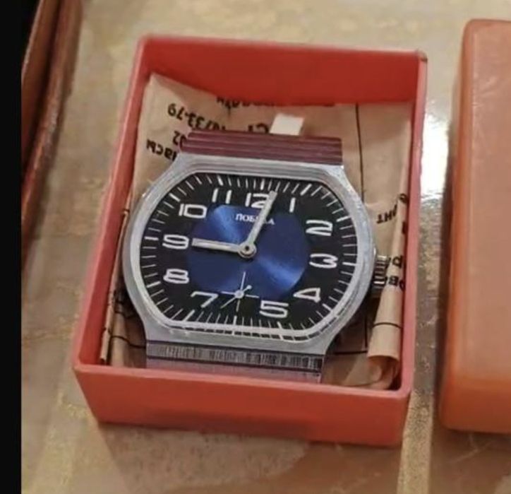 Продам часы СССР