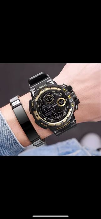 НЕРАЗОПАКОВАН мъжки часовник