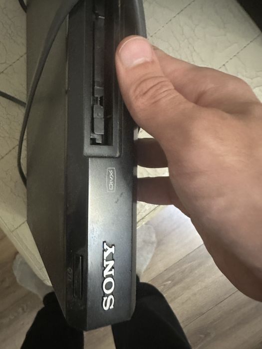 DVD проигрыватель SONY