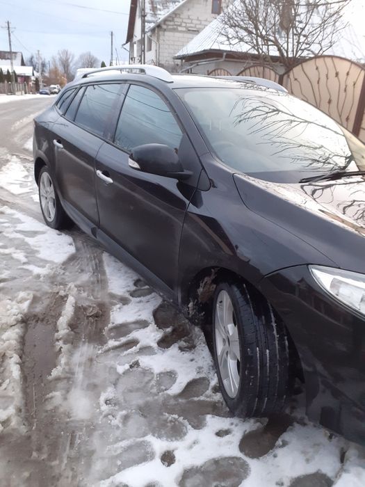 Dezmembrez Megan 3 2011 1.5dci 110cp