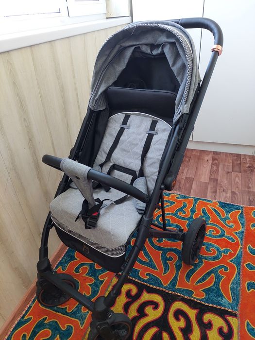 Коляска б/у продам