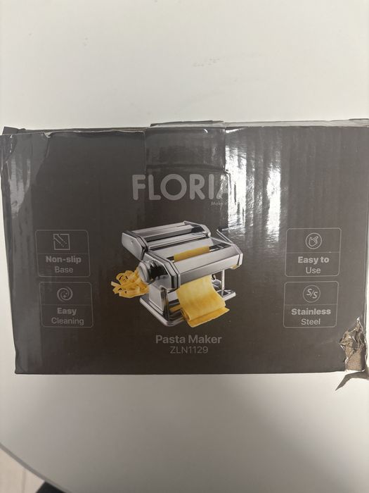 Masina de facut paste