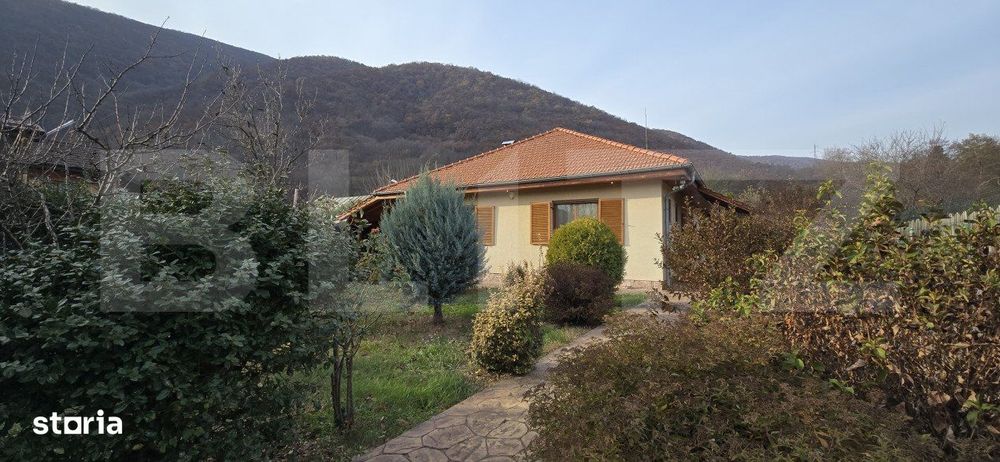 Casa deosebita cu 3 dormitoare si jacuzzi, aproape de statiunea Baile