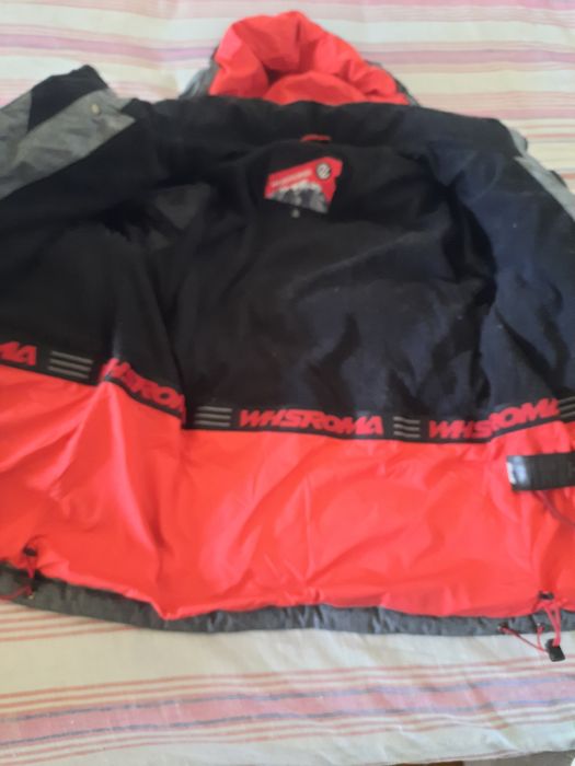 Пуховик на мальчика новый