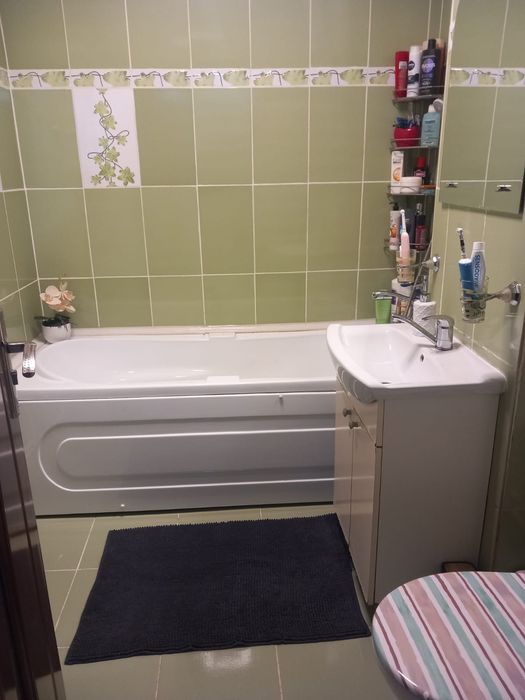 proprietar,vand apartament 2 camere,etaj 1