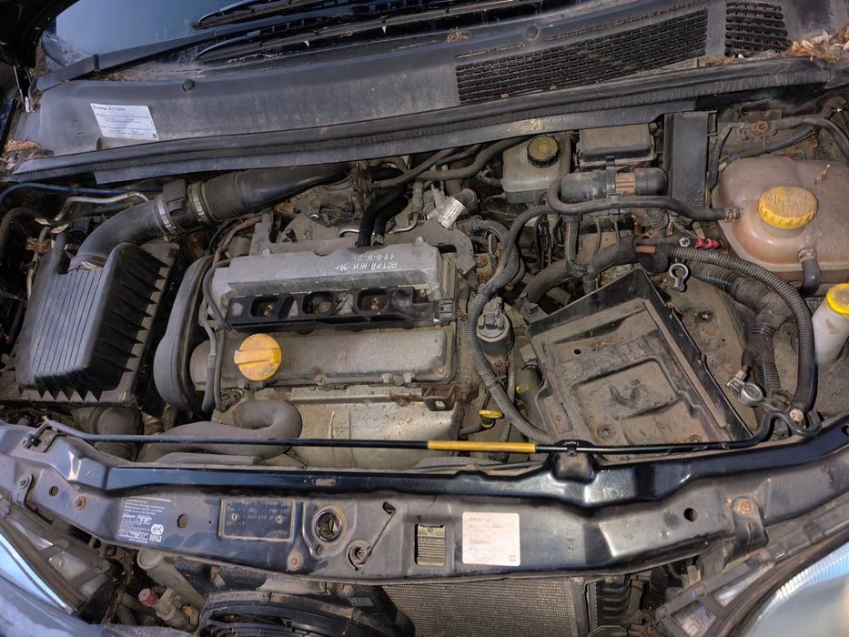 Опел Зафира А, на Части