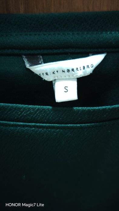 Bluză cu mâneci stil clopot