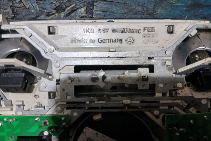 Lampa plafon fata 1K0947105 1K0959613C 1K0947133 1K0947105 1K0959613C