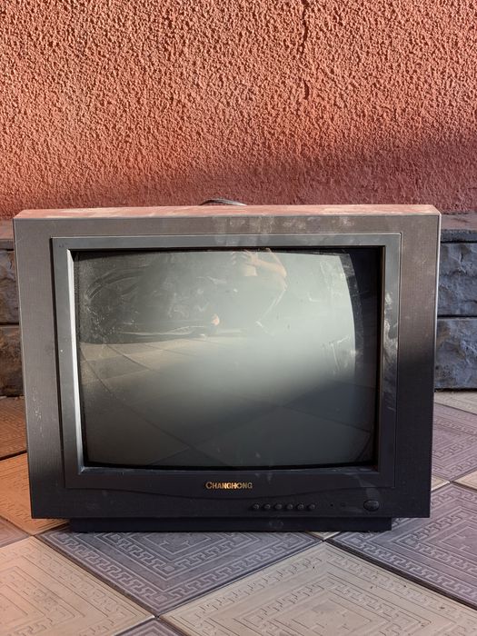 Продам телевизор