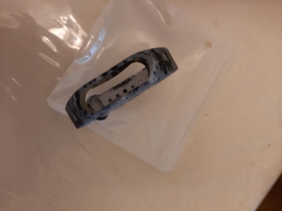 Ремешки на смарт часы Mi band 2торга нет