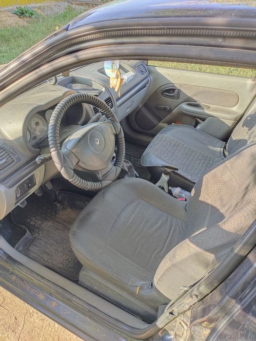 Продам машину Рено Симбол, МКП