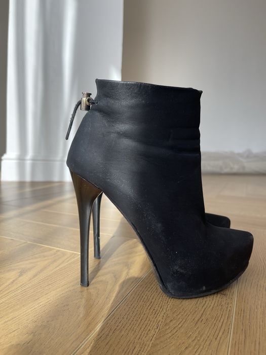 Продам обувь в хорошем состоянии