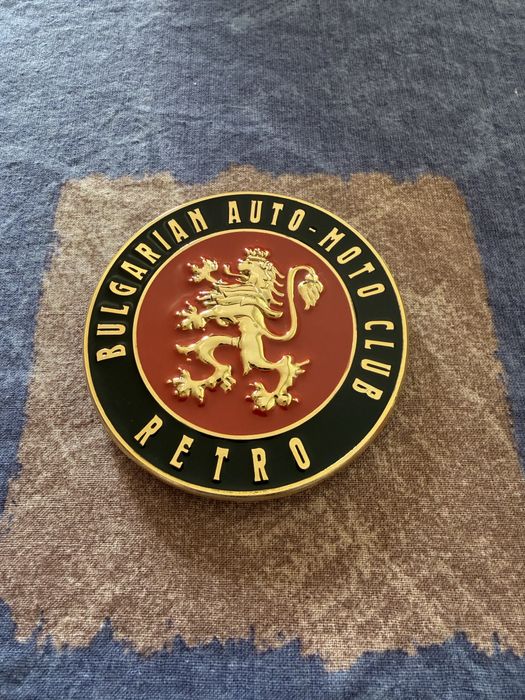 Автомобилни емайлирани емблеми