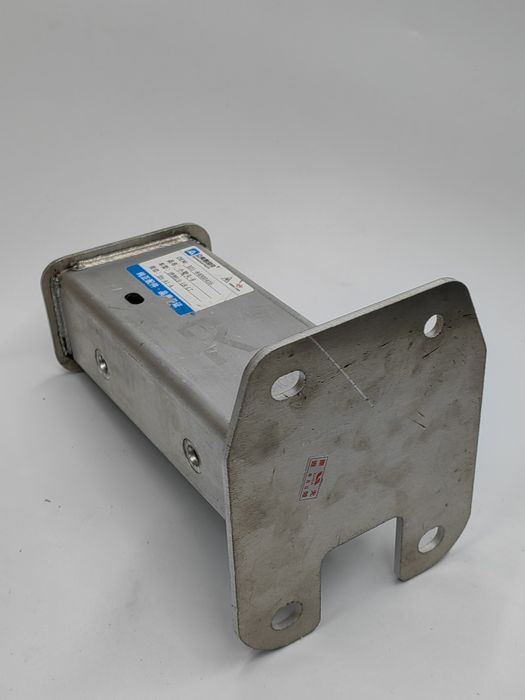 Li L7, L8, L9 Опора рамы переднего бампера Oldi bamper ramasi tayanchi