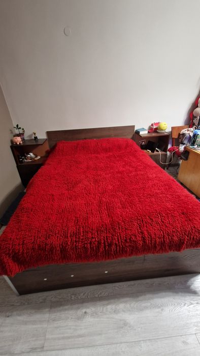 Червен вълнен губер /китеник/ с размери 170 см./220 см.