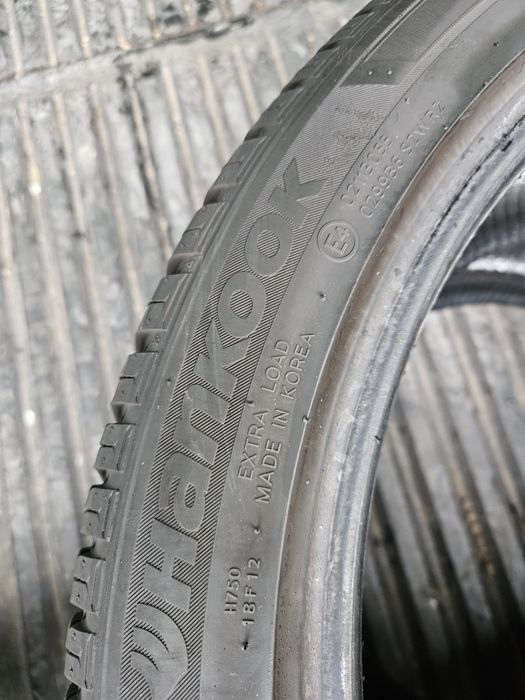 Гуми 255/40/19 Всесезонни