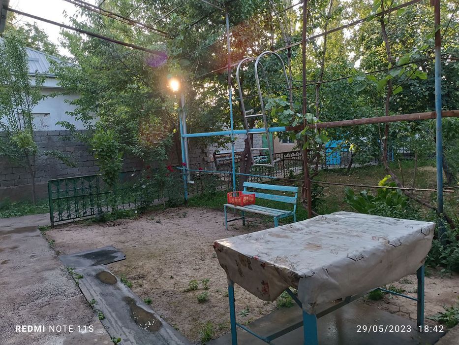 Бустонлик. Азадбаш