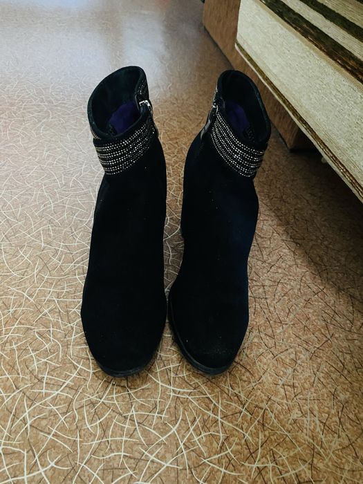 Сапоги весна -осень новые