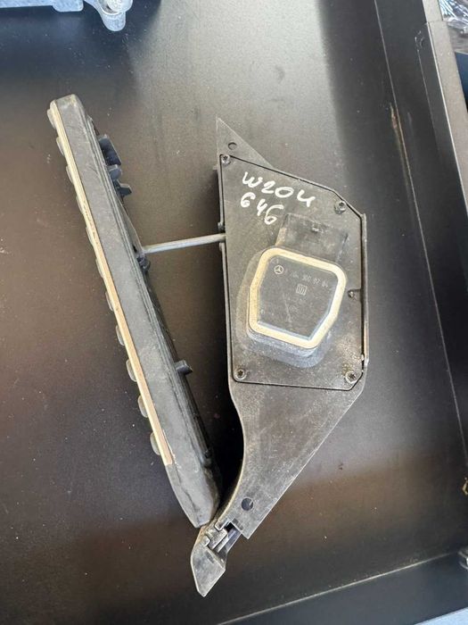 Педал за газ за Mercedes C220 W204