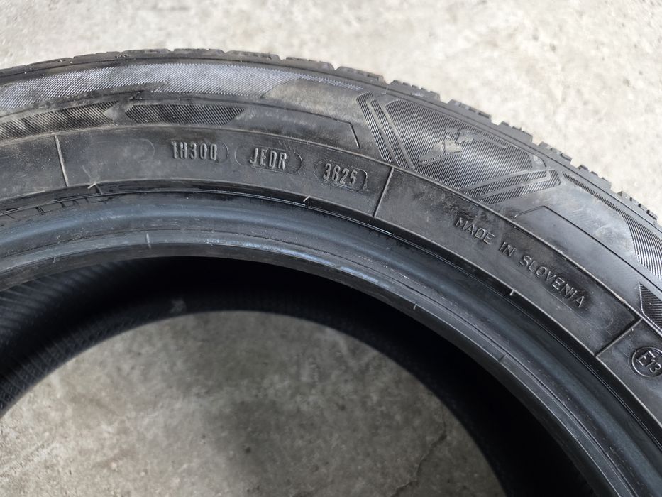 225/55/17 Goodyear 4бр
