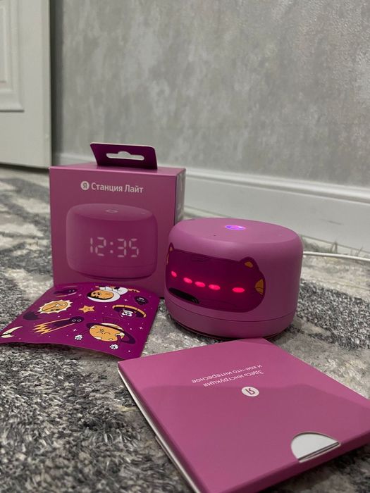 Продаю Яндекс Станцию Лайт