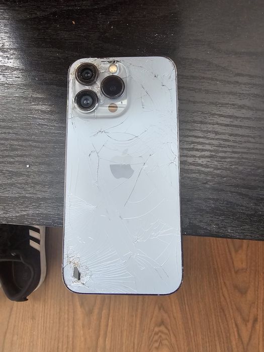 Vand  iphone 13pro