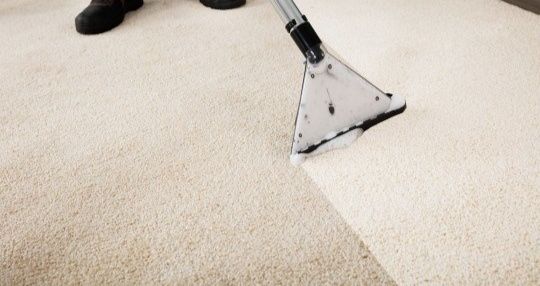 Актив Клийн - пране на мека мебел, почистване на бани и електроуреди.