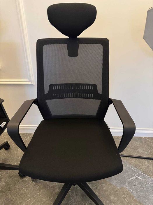 Кресло для персонала офисное, черный