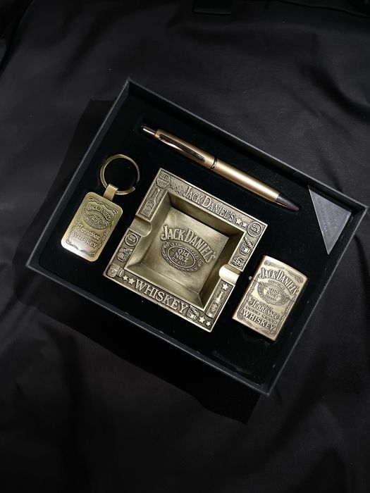 Мужские подарочные боксы