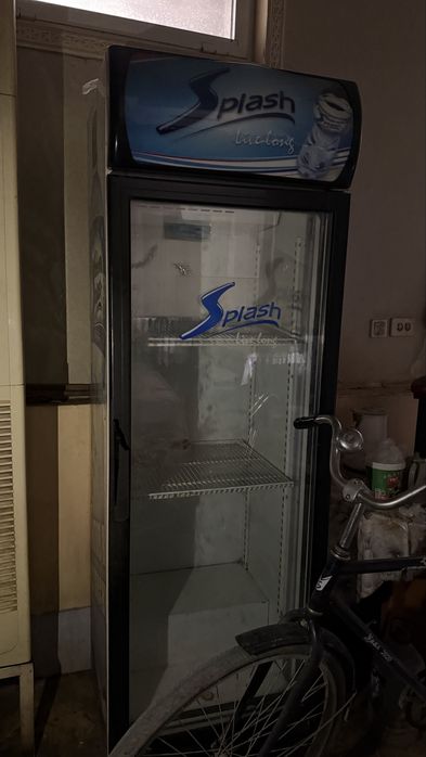 Холодильник для магазина