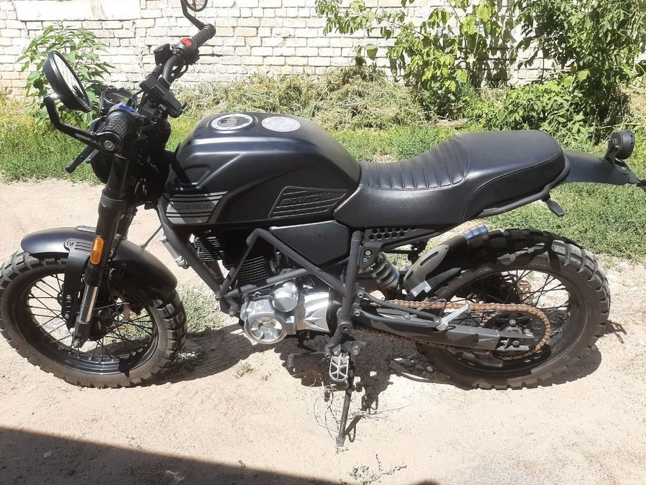 Daytona Scrambler 250