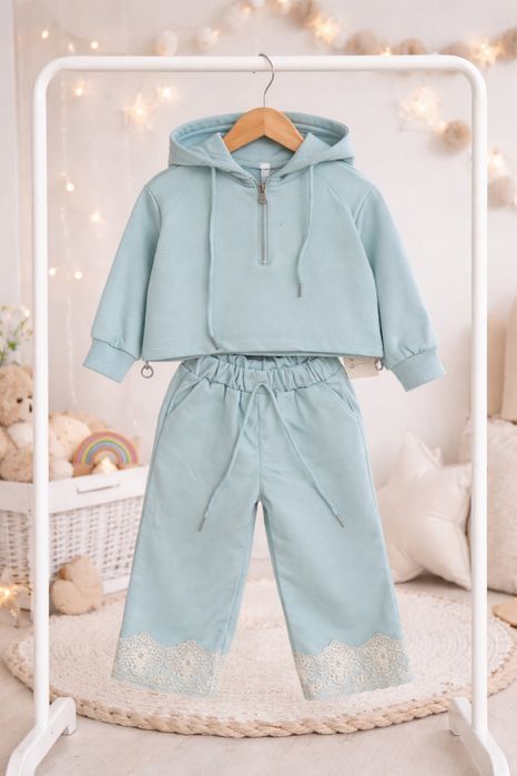 Костюм на девочку