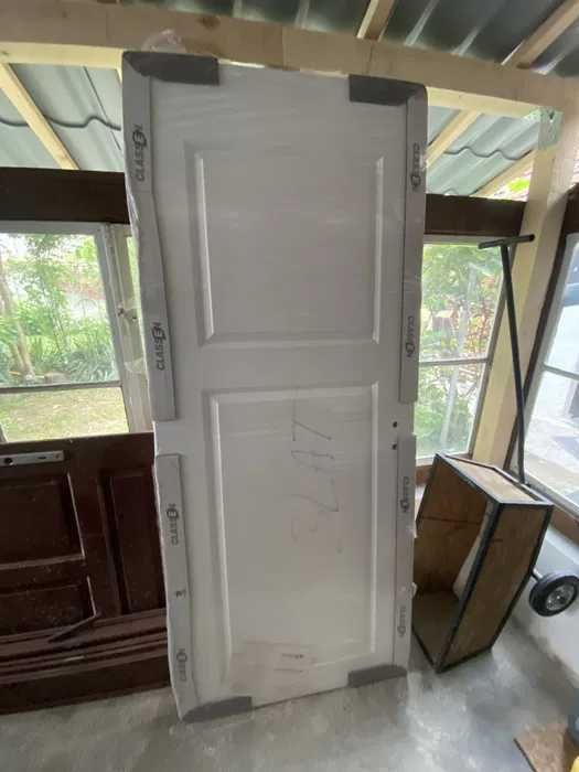 Foaie usa alba mdf ,deschidere pe dreapta, fara toc si balamale - NOUA